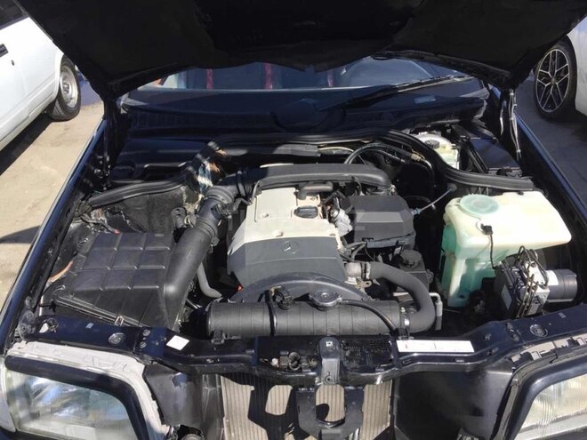 Mercedes C 200 1997, 154,300 km - 2.0 л - Şamaxı