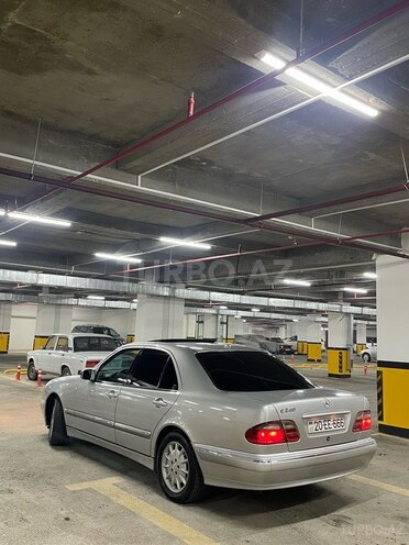 Mercedes E 240 2002, 214,500 km - 2.4 л - Gəncə