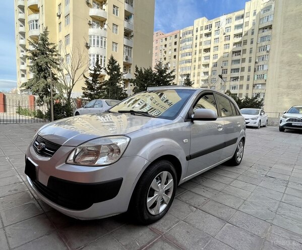 Kia Rio 2005, 300,000 km - 1.5 l - Bakı