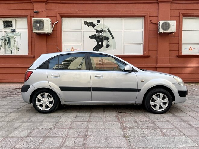 Kia Rio 2005, 300,000 km - 1.5 l - Bakı