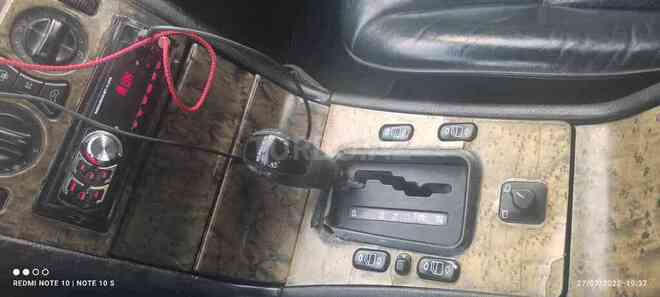 Mercedes E 300 1995, 279,000 km - 3.0 l - Bakı