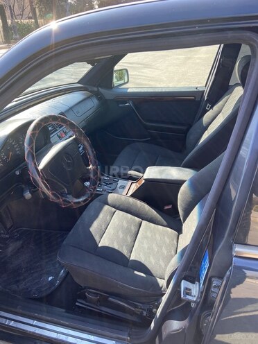 Mercedes C 230 1997, 319,549 km - 2.3 l - Ağcabədi