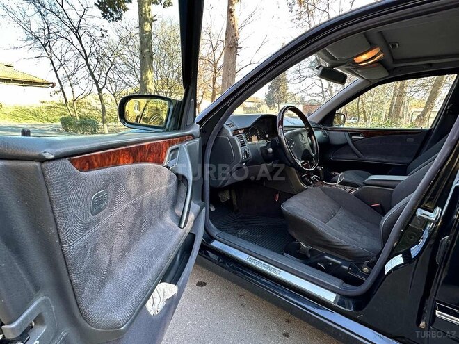Mercedes E 240 2000, 412,260 km - 2.4 l - Bakı