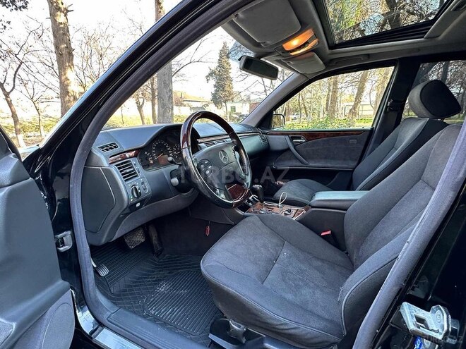 Mercedes E 240 2000, 412,260 km - 2.4 l - Bakı