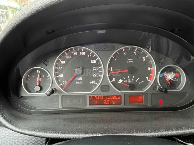 BMW 320 2002, 218,000 km - 2.2 l - Bakı