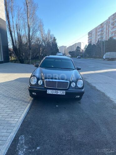 Mercedes E 240 1998, 360,000 km - 2.4 l - Bakı