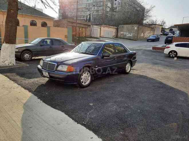 Mercedes C 220 1995, 235,650 km - 2.2 л - Bakı