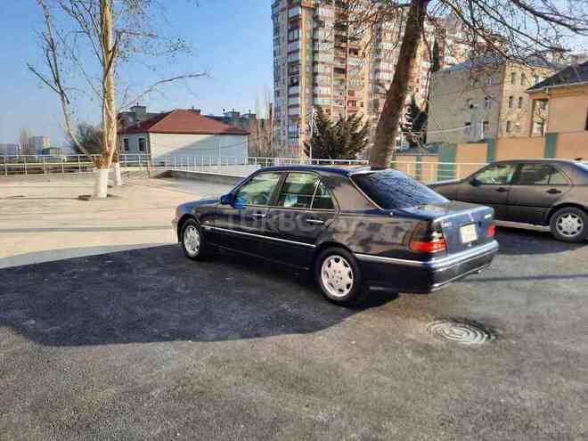 Mercedes C 220 1995, 235,650 km - 2.2 л - Bakı