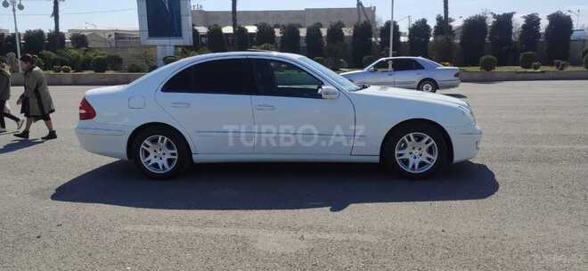Mercedes E 220 2004, 272,450 km - 2.2 l - Bakı