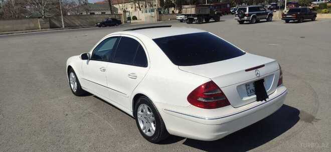 Mercedes E 220 2004, 272,450 km - 2.2 l - Bakı