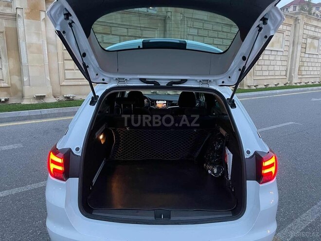 Opel Astra 2017, 199,000 km - 1.6 л - Bakı