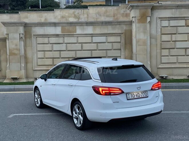 Opel Astra 2017, 199,000 km - 1.6 л - Bakı