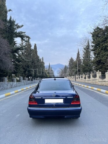Mercedes C 180 1997, 526,000 km - 1.8 l - Zaqatala