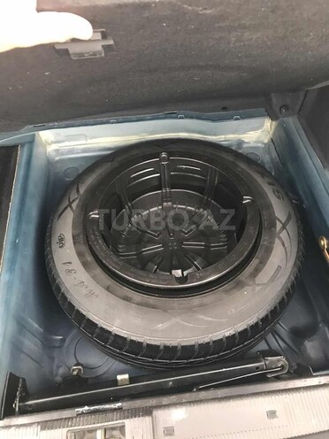 Mercedes E 240 2001, 263,000 km - 2.6 l - Sumqayıt