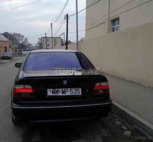 BMW 535 2000, 330,000 km - 3.5 l - Bakı