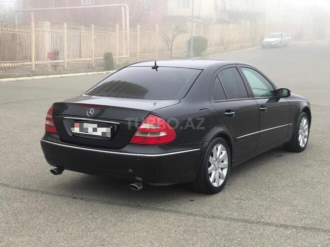 Mercedes E 320 2003, 272,300 km - 3.2 l - Bakı