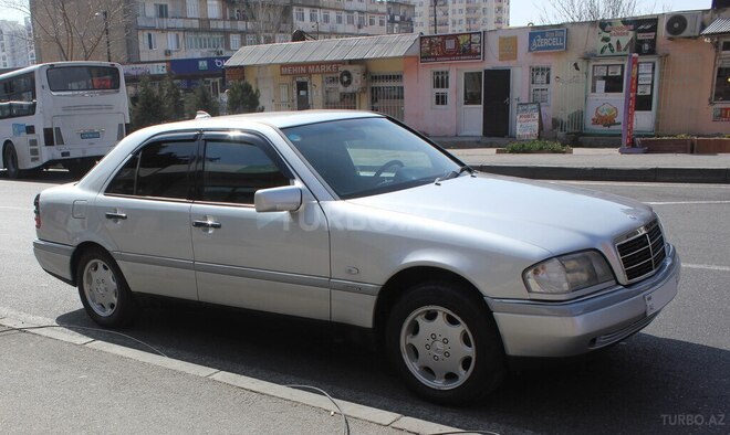 Mercedes C 200 1994, 260,000 km - 2.0 l - Bakı