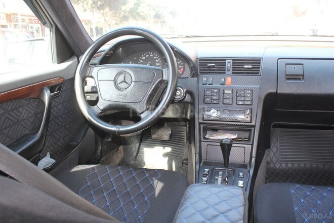 Mercedes C 200 1994, 260,000 km - 2.0 l - Bakı
