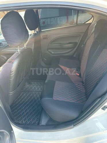 Mitsubishi Attrage 2014, 353,000 km - 1.2 l - Bakı