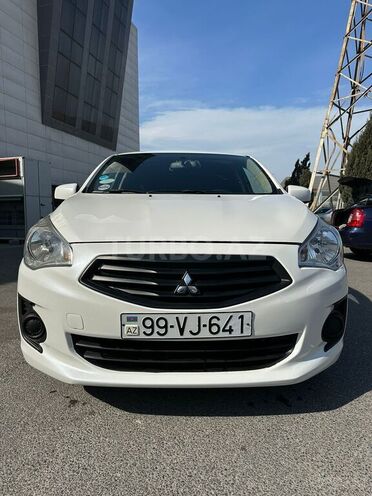 Mitsubishi Attrage 2014, 353,000 km - 1.2 l - Bakı