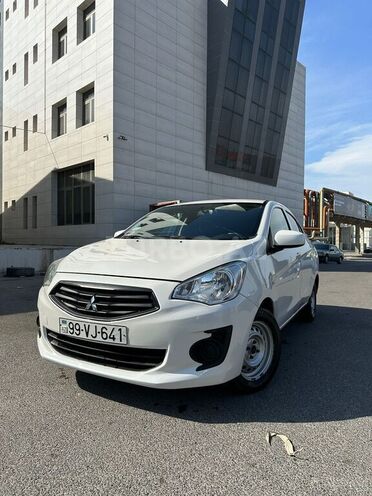 Mitsubishi Attrage 2014, 353,000 km - 1.2 l - Bakı