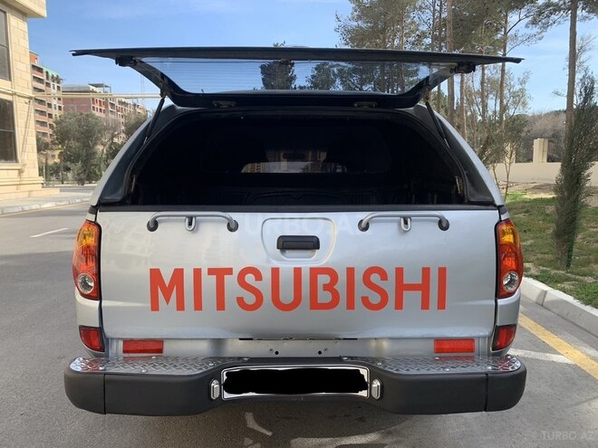 Mitsubishi L200 2008, 248,500 km - 2.5 l - Bakı