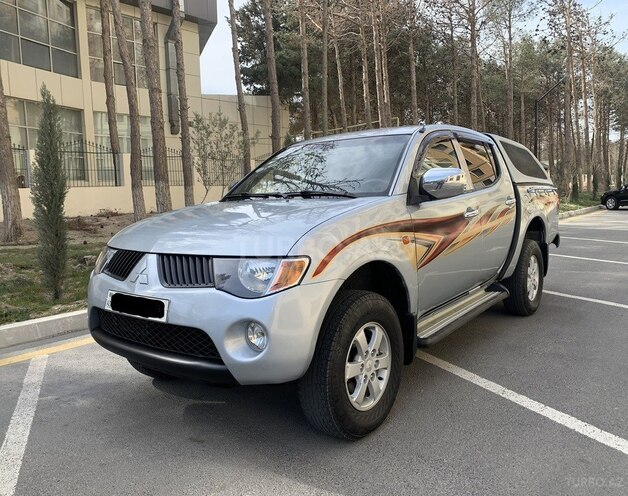 Mitsubishi L200 2008, 248,500 km - 2.5 l - Bakı