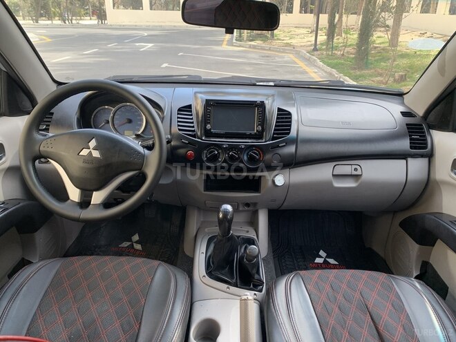Mitsubishi L200 2008, 248,500 km - 2.5 l - Bakı