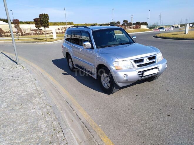 Mitsubishi Pajero 2003, 274,680 km - 3.0 l - Bakı
