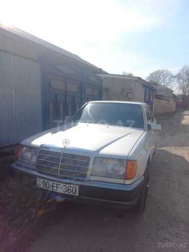 Mercedes E 200 1993, 358,000 km - 2.0 l - Masallı