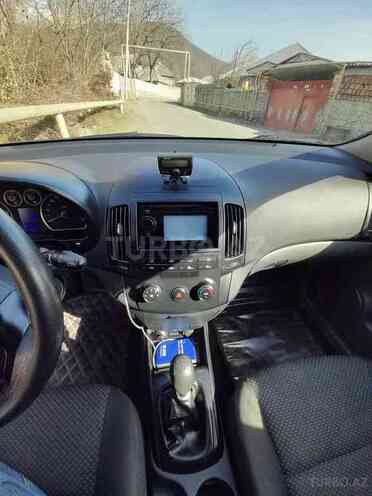 Hyundai i30 2011, 235,300 km - 1.6 l - Şəki