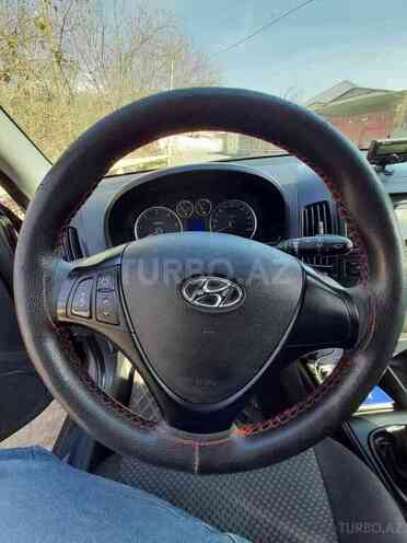 Hyundai i30 2011, 235,300 km - 1.6 l - Şəki