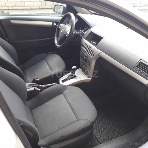 Opel Astra 2007, 250,000 km - 1.8 l - Şəmkir