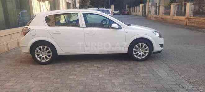Opel Astra 2009, 199,000 km - 1.4 l - Bakı