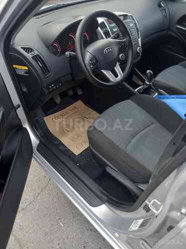 Kia Ceed 2010, 150,350 km - 1.4 л - Ucar