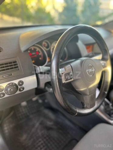 Opel Astra 2006, 230,000 km - 1.3 l - Hacıqabul