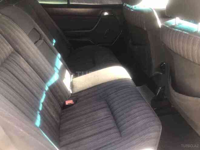 Mercedes E 220 1993, 435,800 km - 2.2 l - Sumqayıt