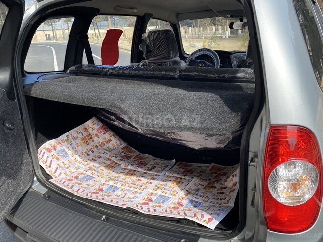 Chevrolet Niva 2015, 18,000 km - 1.7 l - Bakı