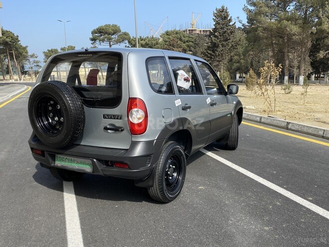Chevrolet Niva 2015, 18,000 km - 1.7 l - Bakı