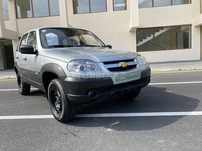 Chevrolet Niva 2015, 18,000 km - 1.7 l - Bakı