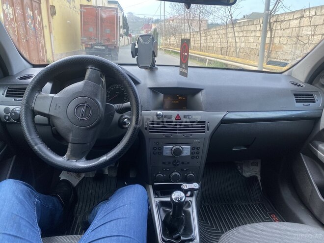 Opel Astra 2006, 148,000 km - 1.3 л - Bakı