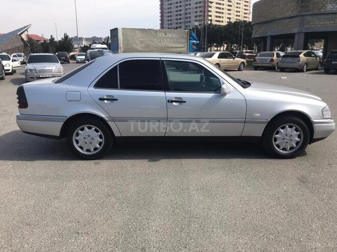 Mercedes C 220 1994, 260,000 km - 2.2 л - Bakı