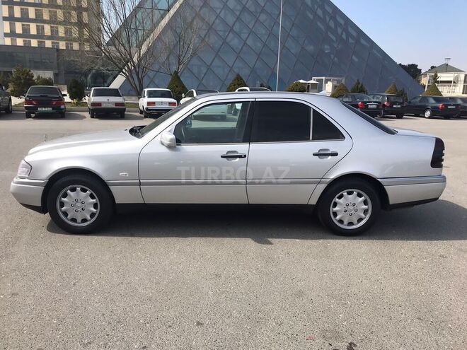 Mercedes C 220 1994, 260,000 km - 2.2 л - Bakı