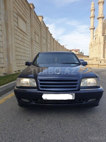 Mercedes C 220 1999, 350,000 km - 2.2 l - Bakı