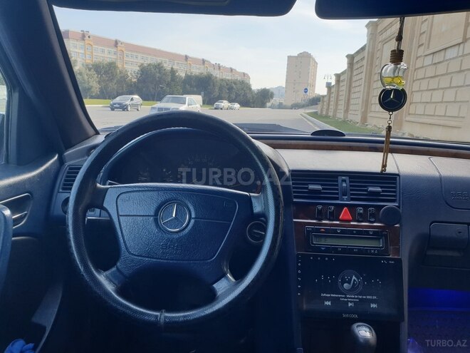 Mercedes C 220 1999, 350,000 km - 2.2 l - Bakı
