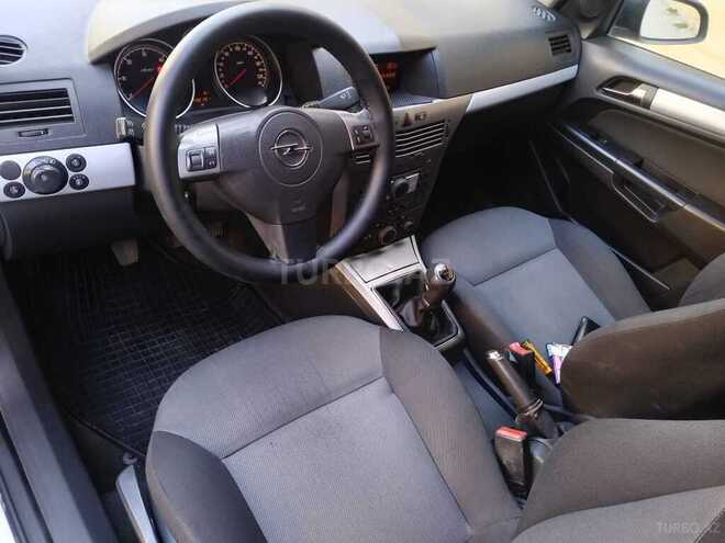Opel Astra 2006, 165,000 km - 1.3 l - Bakı