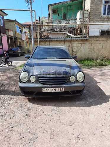 Mercedes E 230 1996, 507,890 km - 2.3 l - Salyan