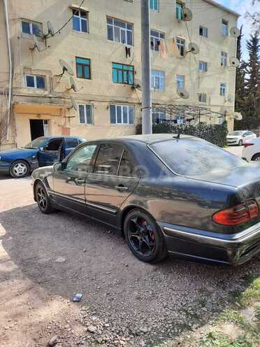 Mercedes E 230 1996, 507,890 km - 2.3 l - Salyan