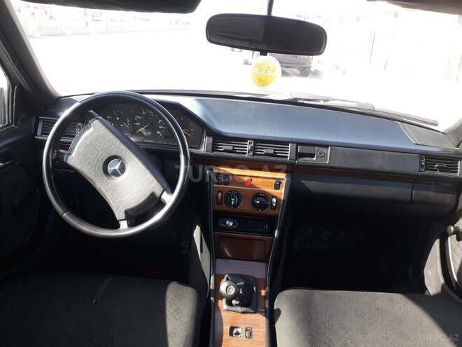 Mercedes E 220 1994, 342,303 km - 2.2 l - Bakı
