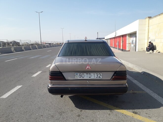 Mercedes E 220 1994, 342,303 km - 2.2 l - Bakı